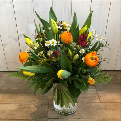 Blumenstrauss Fr&uuml;hling orange