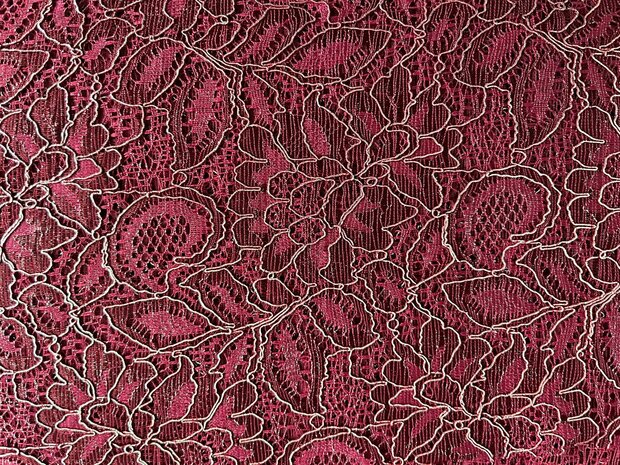 Spitzenstoff Blumen bordeaux