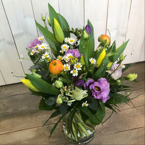 Blumenstrauss Frühling gelb / lila